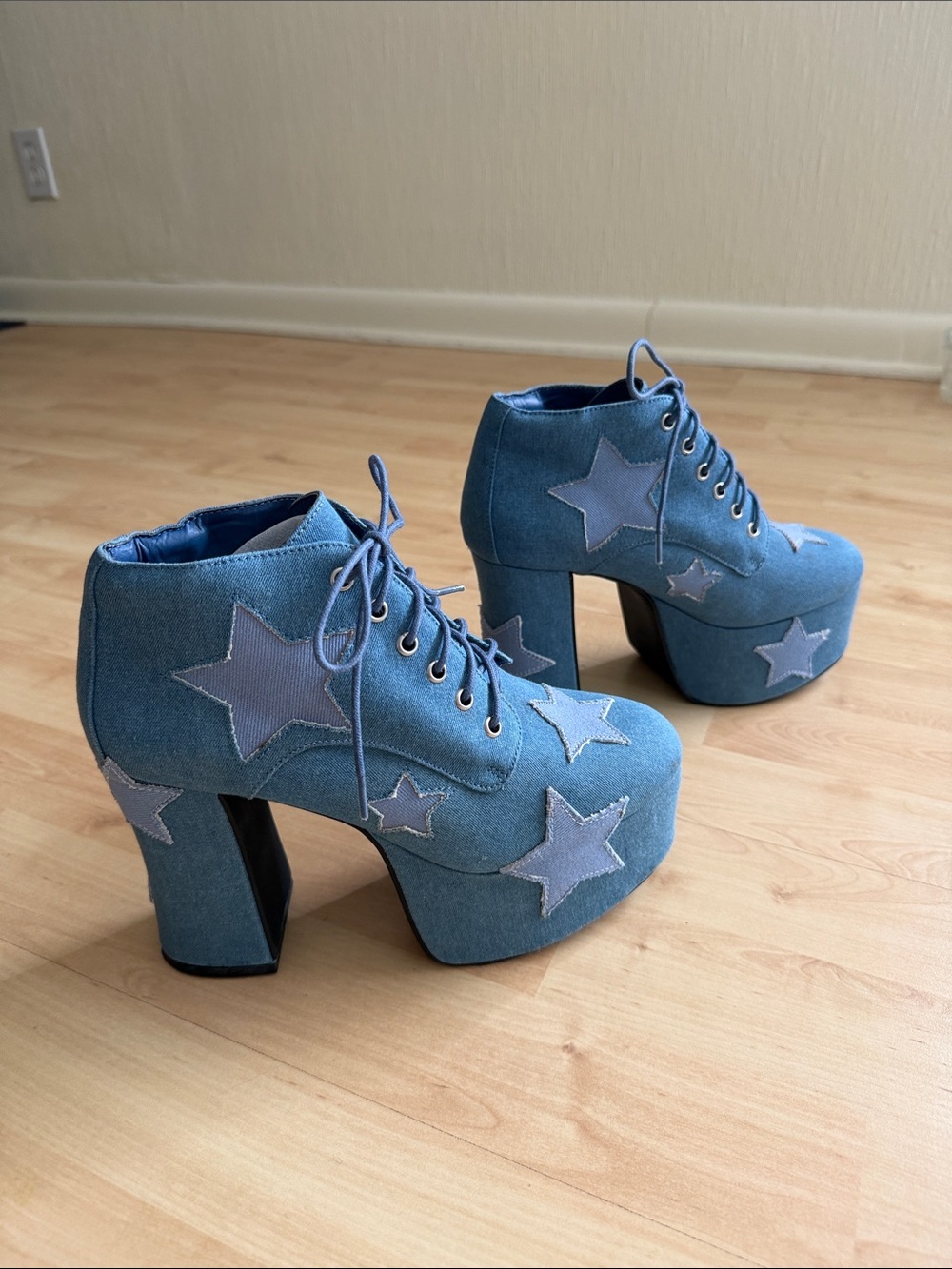 Shoot For The Stars Playhaus Highheel Platforms Size 8 NWOT - Picture 5 of 8